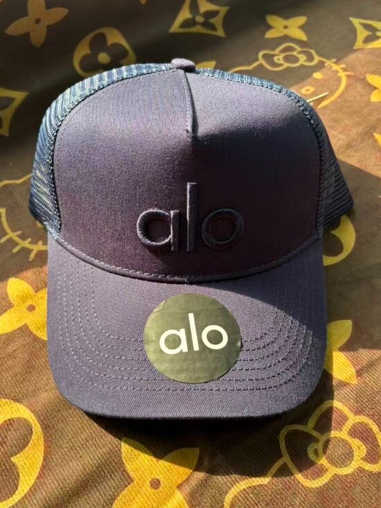 ALO Yoga Accessories - 🌊 ALO Yoga City Street Navy Blue Trucker Hat Sports Sun Hat 🌙